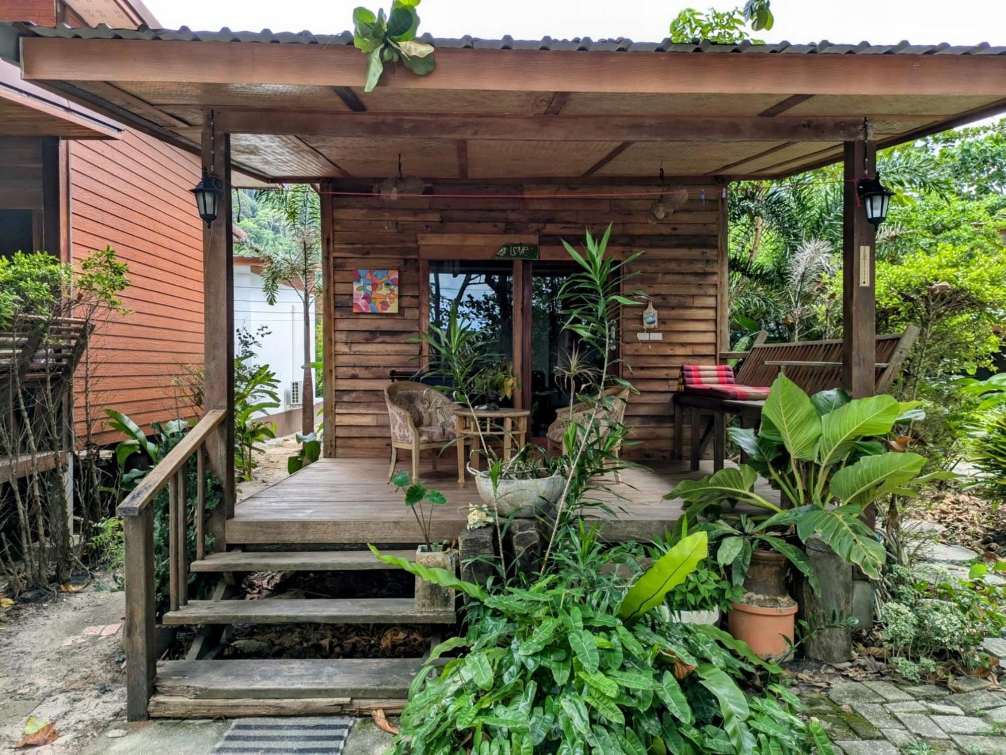 Coconut Lanta Resort @Klong Dow Beach Krabi Bagian luar foto